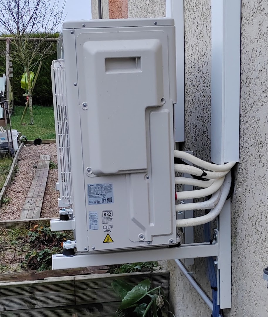 AMELEC ENERGIE — Photos 1